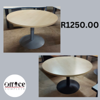 D06 - Round tables R1250.00